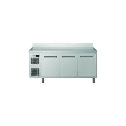 Electrolux 3 ajtós hűtött munkaasztal, R290, fedlappal, hátsó felhajtással